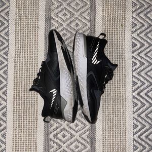 Nike Odyssey React 2 Sheild